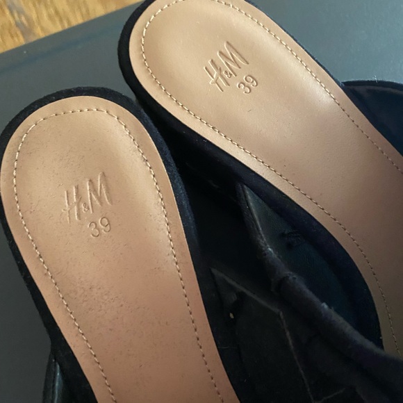 H&M Black Summer Platforms! ☀️ - Picture 4 of 5